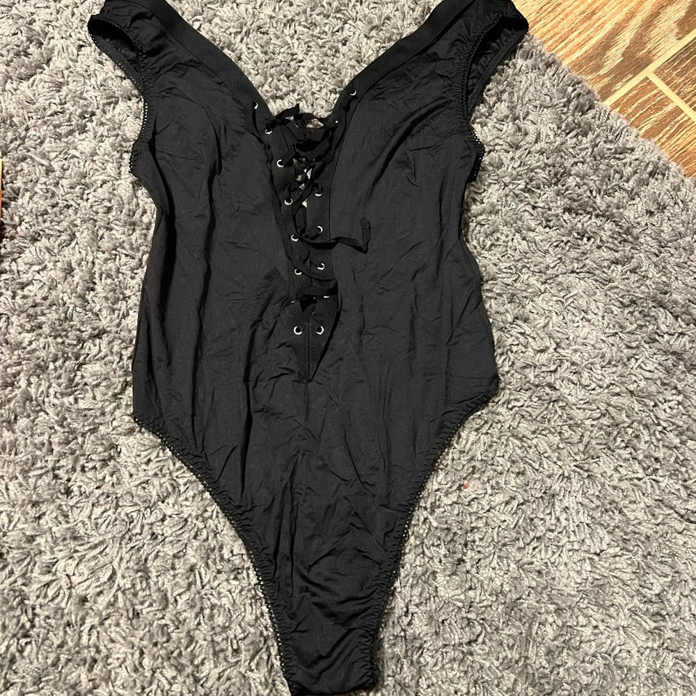 Victoria secret Intimate suit NWOT